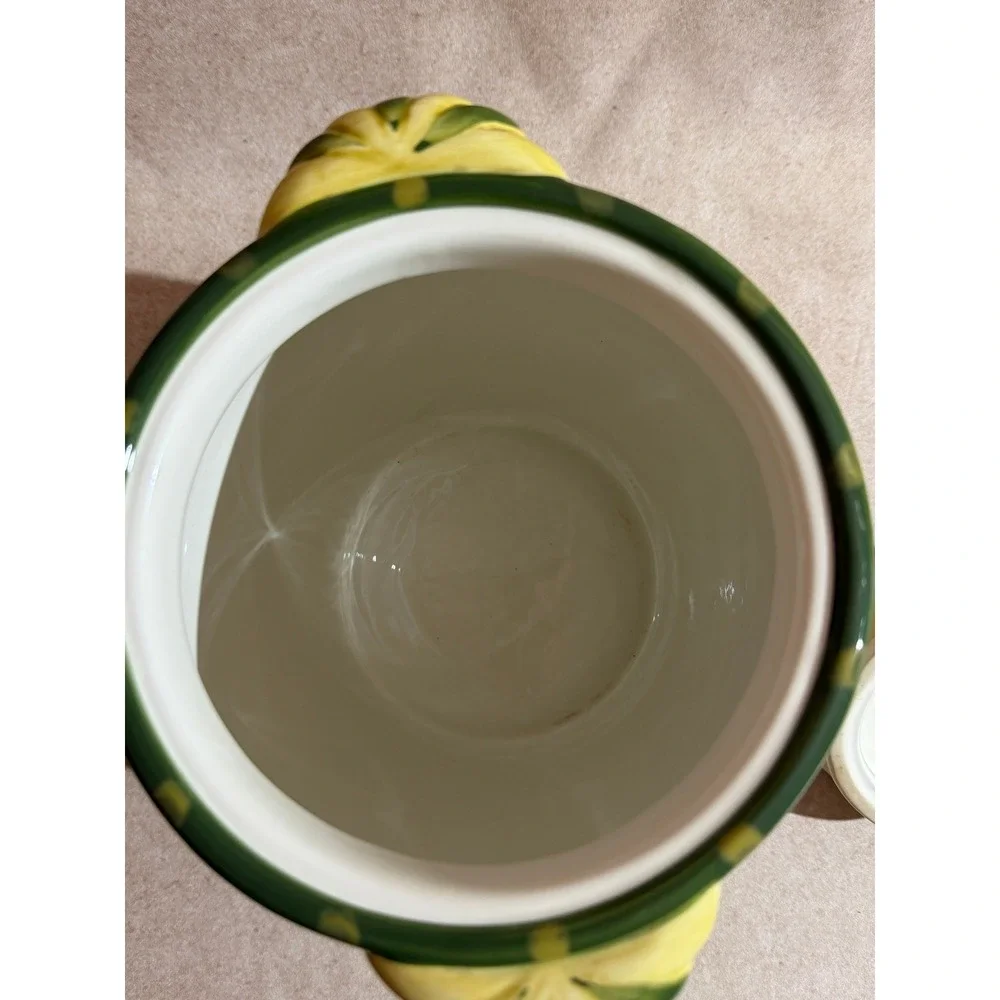 Certified International La Toscana Gladding Ceramic Fruit Floral‎ Canister w Lid